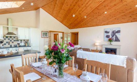 3 Bed in Perth 5