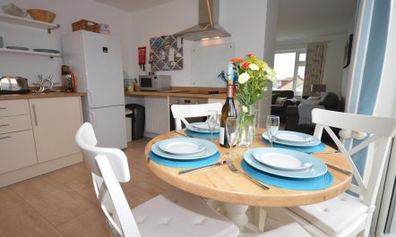 2 Bed in Bude 2
