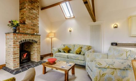 2 Bed in Broadway 2