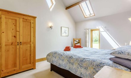 2 Bed in Broadway 9