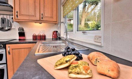 2 Bed in Minehead 5