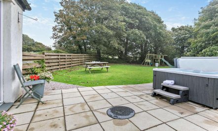 3 Bed in Camborne 1