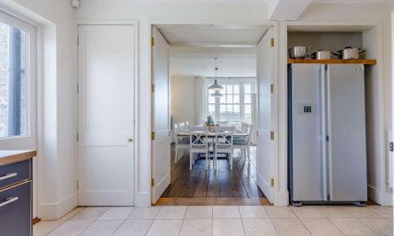 8 Bed in Kington 9