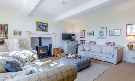 8 Bed in Kington 3