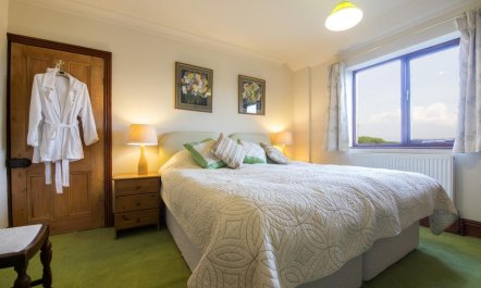2 Bed in Holmesfield 8