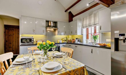 2 Bed in Looe 1