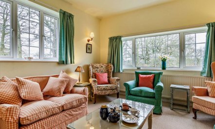 4 Bed in Uckfield 2