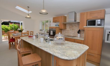 3 Bed in Dorchester 5
