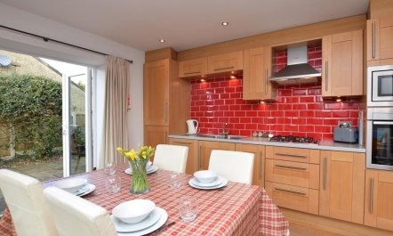 2 Bed in Bakewell 1