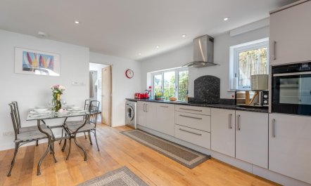 3 Bed in Plymouth 1