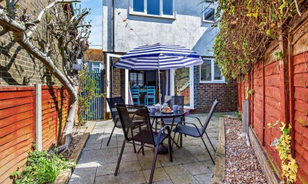 2 Bed in Rye- 7