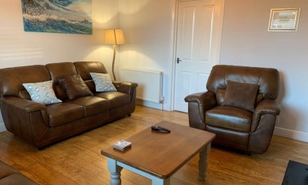 3 Bed in Seahouses 2