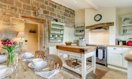 2 Bed in Whitby 6