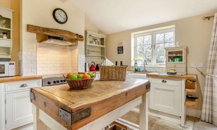 2 Bed in Whitby 5