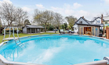 4 Bed in Burnham-on-sea 3