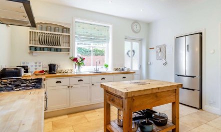6 Bed in Thornham 3