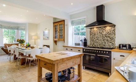 6 Bed in Thornham 2