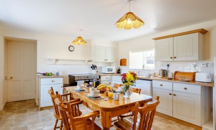 3 Bed in Aberfeldy 4