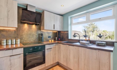 5 Bed in Rye- 6