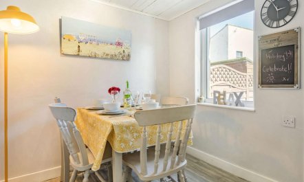 3 Bed in Seahouses 7