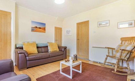3 Bed in Seahouses 1