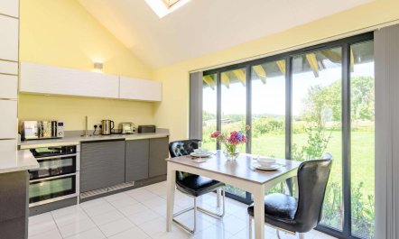 1 Bed in Wimborne 8