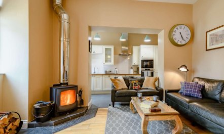3 Bed in Stirling 1