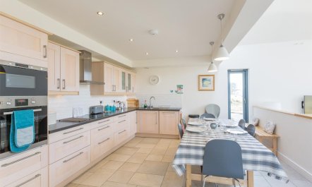 4 Bed in Isle Of Skye 7