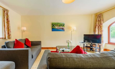 3 Bed in Llandovery 3