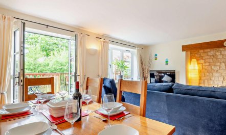 3 Bed in Cirencester 7