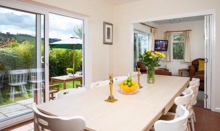 6 Bed in Brecon 3