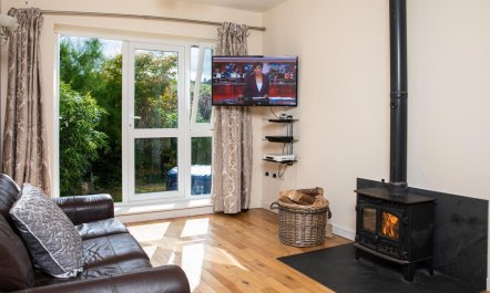 6 Bed in Brecon 4