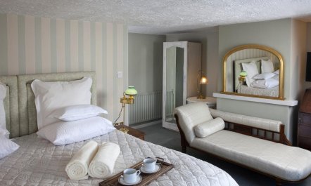 2 Bed in Brecon 9