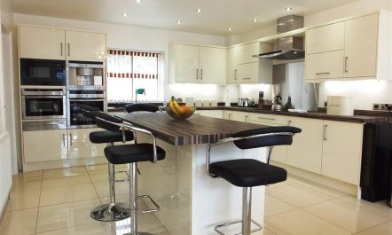 6 Bed in Stepaside 5