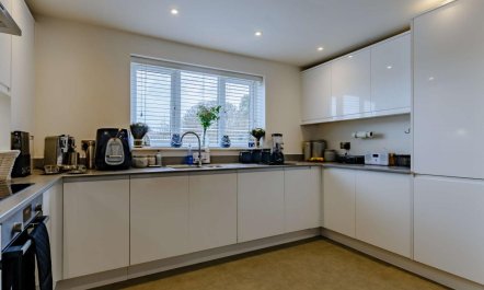4 Bed in Broadstairs 5