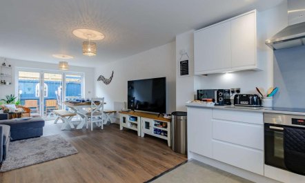 4 Bed in Broadstairs 3
