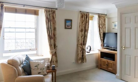 1 Bed in Tenby 4