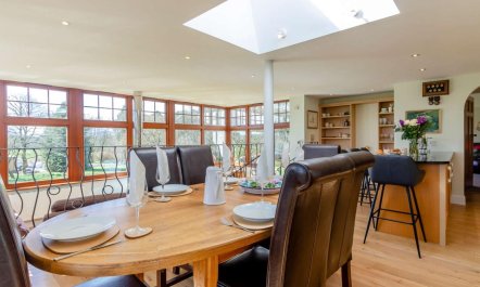 5 Bed in West Linton 1