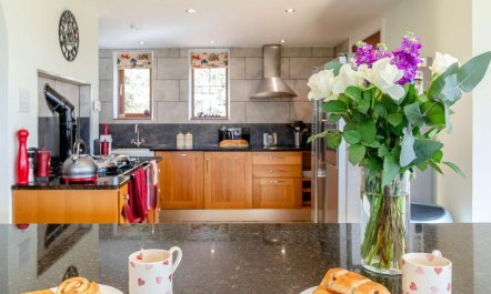 5 Bed in West Linton 6