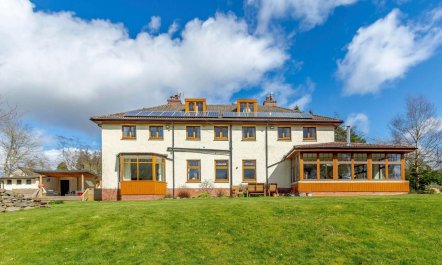 5 Bed in West Linton
