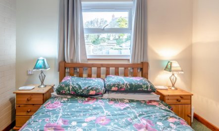 2 Bed in Solva 8