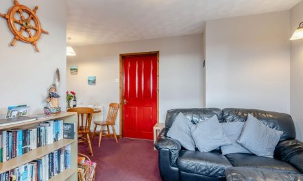 2 Bed in Solva 3