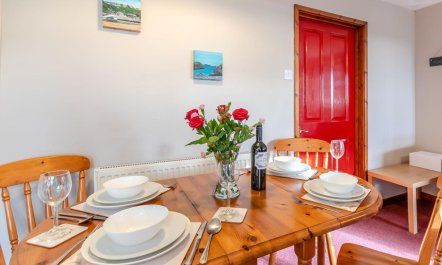 2 Bed in Solva