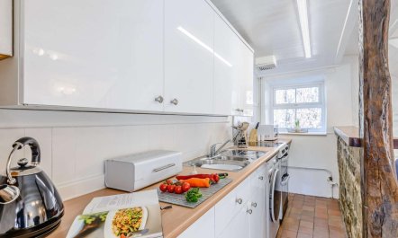 1 Bed in Eglwysbach 9