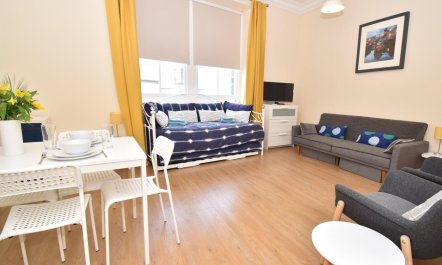 1 Bed in Tenby