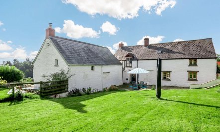 3 Bed in Abergavenny