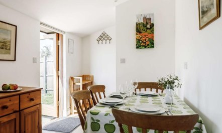 2 Bed in Cranbrook 7