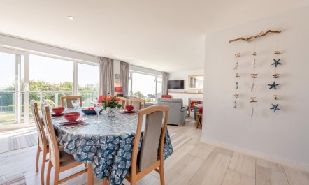 2 Bed in Tenby 4