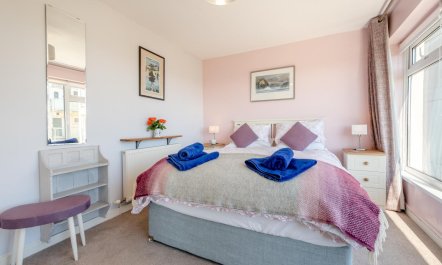 2 Bed in Tenby 9