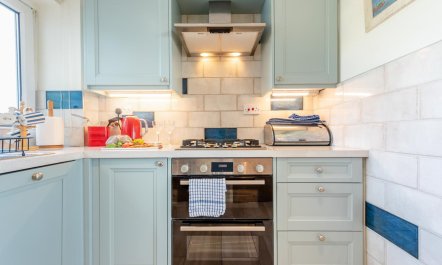 2 Bed in Tenby 8